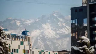 "Зілзала кезінде жер үй қауіптірек". Құрылыс инженері Алматыдағы үйлердің сапасы туралы айттты