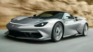 Самые быстрые электрокары мира в 2024 году