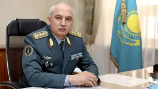Руслан Жаксылыков переназначен на должность министра обороны