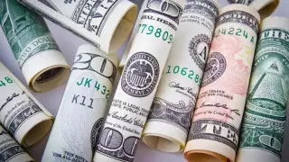 Сколько стоит доллар, евро и рубль в обменниках Астаны и Алматы