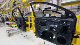 Перейти на более сложный уровень сборки автомобилей поручил Токаев