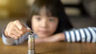 Казахстанским детям начислили почти 700 миллионов долларов