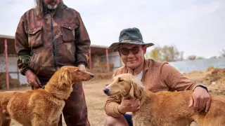 "Қарғыбауының құнын төлеп алады". Тоқаевқа тазы сыйлаған Абзал Досыманмен сұхбат