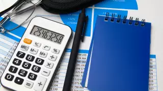 "Много даже по мировым меркам". Что не так с налогами в Казахстане - мнение экономиста