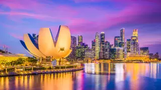 "Было страшно": казахстанка в одиночку полетела в Сингапур и удивилась ценам