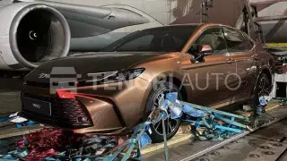 "Намечается презентация?" Toyota Camry 80 заметили в аэропорту Алматы