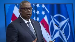 Главу Пентагона Ллойда Остина снова госпитализировали