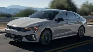 Как будет выглядеть обновленный Kia K5 2025