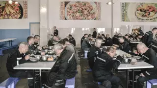 Сколько казахстанцев изолировали от общества