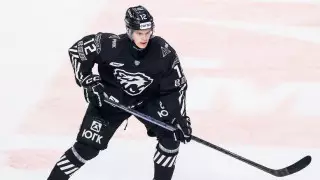 18-летний хоккеист похвастался внезапным вниманием со стороны девушек