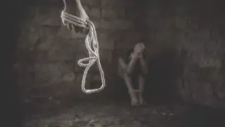 Мужчина связал детей и угрожал им ножом в селе под Алматы