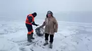 Рыбак оказался один на отколовшейся льдине в Капчагайском водохранилище