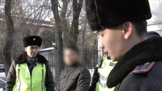 Пьяного водителя с наркотиком задержали полицейские в Алматы