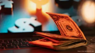 Курс доллара резко вырос на торгах