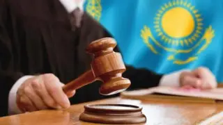 В Шымкенте подполковника полиции осудили сразу по четырем статьям