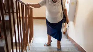 Казахстанка поднялась пешком на 8 этаж и умерла