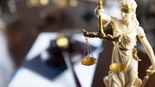 Присяжные в Астане признали виновной адвоката: ей дали 11 лет