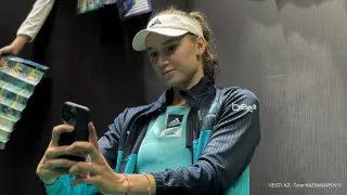 Елена Рыбакина рассказала, как нарушила правила: видео