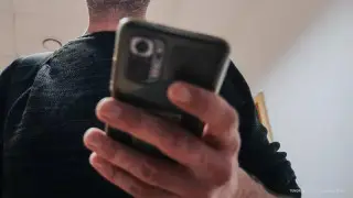 Продавец магазина техники повесил на покупателей два крупных кредита