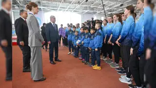 Токаев посетил центр имени олимпийской чемпионки