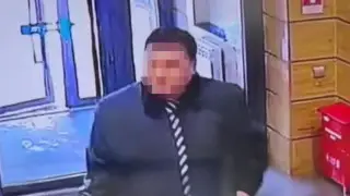 "Потребовал 5 миллионов тенге за спокойствие". В соцсетях обсуждают видео с "налоговиком"