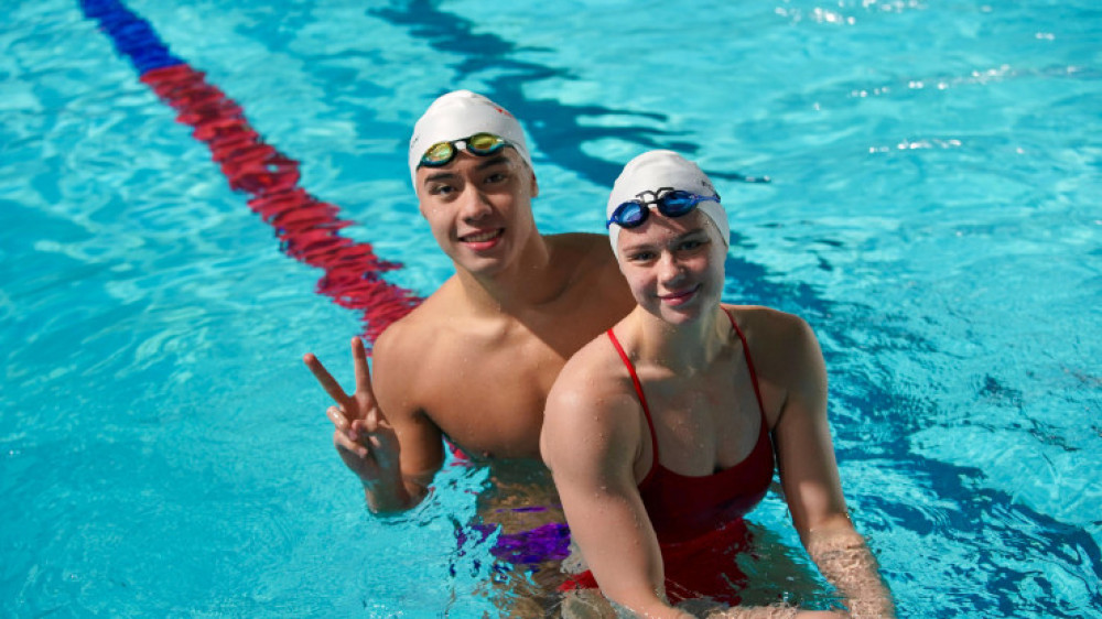 Сборная Казахстана по плаванию завоевала золото и обновила рекорд на чемпионате Азии