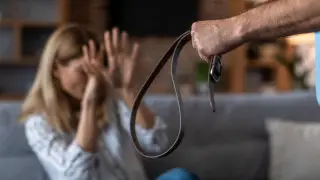 Мажилис принял закон по вопросам бытового насилия