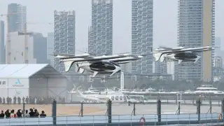 50 километров за 20 минут преодолел первый в мире рейс воздушного такси