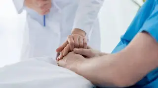 Актюбинец заболел онкологией на заводе и отсудил у работодателя 17 миллионов