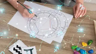 Гороскоп на сегодня: кому ждать хороших вестей, а кому довериться интуиции