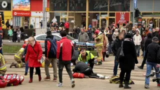 Машина въехала в толпу людей в Польше: десятки пострадали