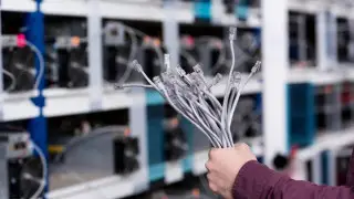 Почему майнинг-фермы в Кыргызстане используют казахстанское электричество: ответ Минэнерго