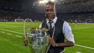 Марио Балотелли поиздевался над одноклубниками Аймбетова