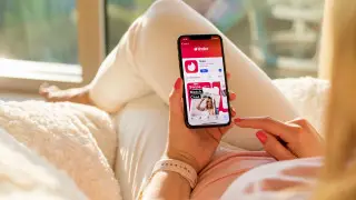 Tinder обязали разъяснять, почему клиенты платят разную цену за его премиум-услуги