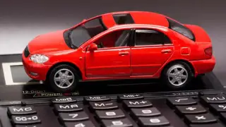 Срок поджимает: Казахстанских водителей предупредили об уплате налогов