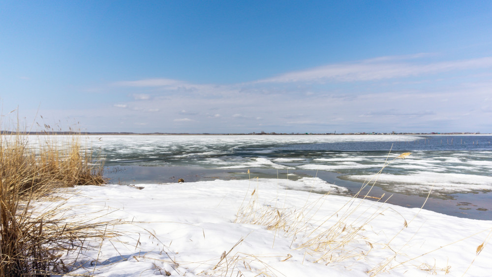 Первые грозы и морозы до 20 градусов: погода в Казахстане на 12 марта