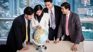 Reshoring и friendshoring: почему западные компании возвращают производство на родину