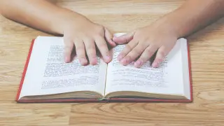 Токаев предложил альтернативу бессмысленному контенту в соцсетях