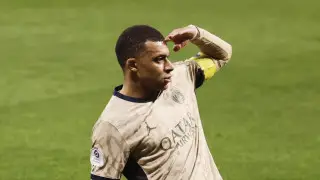 Килиан Мбаппе стал причиной жаркой ссоры звезд "Реала": видео