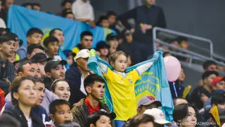 Боец UFC поддержал сборную Казахстана перед "битвой за Евро"