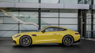 Новый Mercedes-AMG GT получил версию с четырехцилиндровым двигателем A45