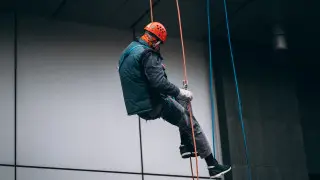 Падение альпинистов в Астане: суд принял сторону пострадавших