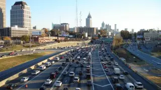 Как в США намерены бороться с автомобилями на газе и бензине