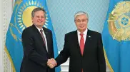 Президент Токаев принял американского сенатора Стива Дэйнса