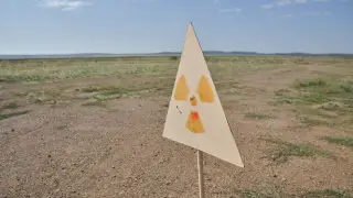 58 миллионов тонн радиоактивных отходов разбросаны по Казахстану - депутат