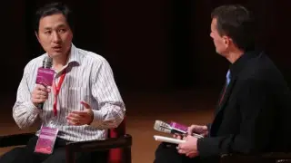 Создавший генно-модифицированных детей ученый вернулся к работе после тюремного срока