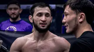 Боец казахстанской лиги вырвал победу у первого номера рейтинга UFC