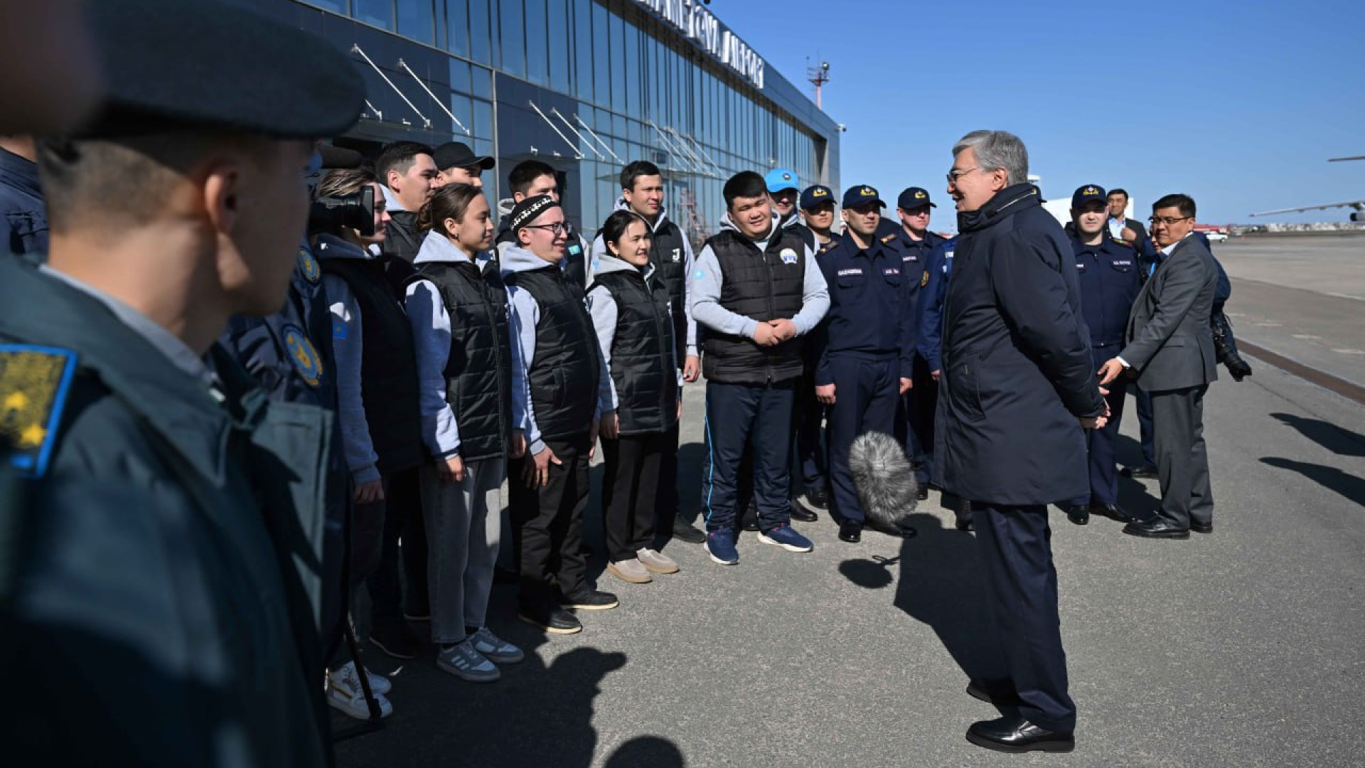 Токаев: Спасатели, полицейские, волонтеры получат заслуженные награды: 04  апреля 2024 18:06 - новости на Tengrinews.kz