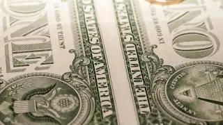 Валютные "качели": курс доллара в Казахстане вырос