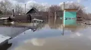 Дамбу прорвало в российском Орске, людей срочно эвакуируют